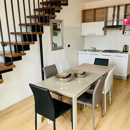 Apartament Appartamento. *